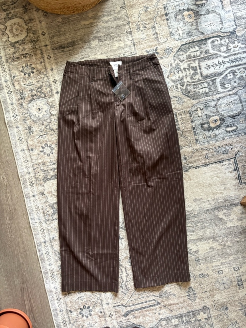 UO urban outfitters BDG Brown Pinstripe Ash Wide Leg Low Rise Trousers SIZE 4